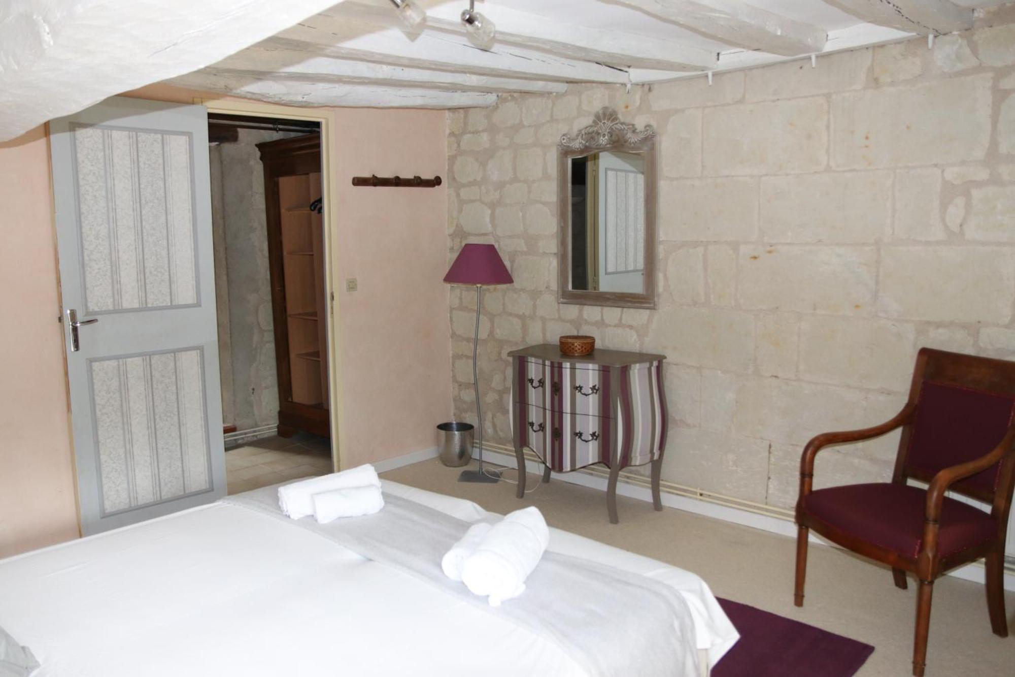 Chambres D'Hotes Du Noisillet Cinais Esterno foto