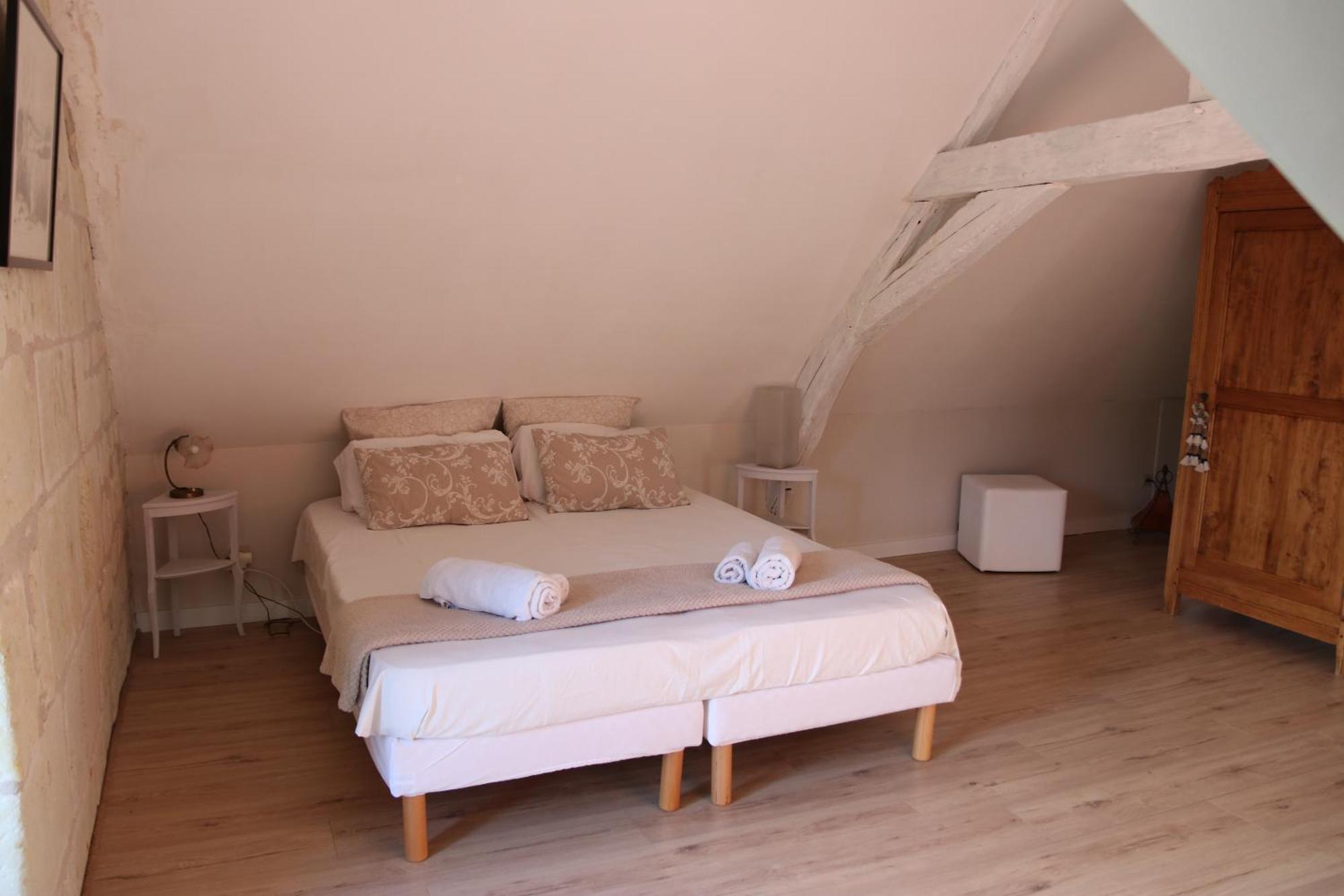 Chambres D'Hotes Du Noisillet Cinais Esterno foto
