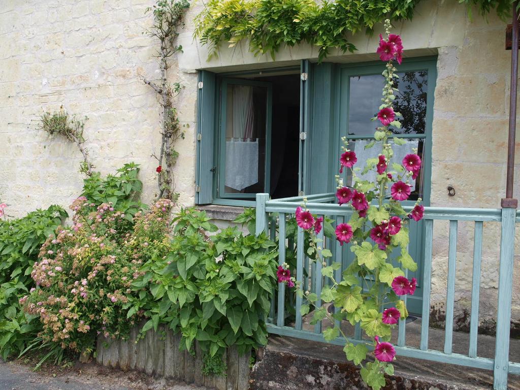 Chambres D'Hotes Du Noisillet Cinais Esterno foto